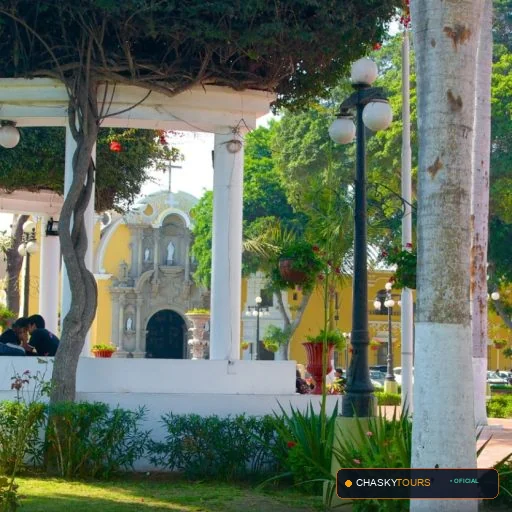 Plaza Mayor y Templo Matriz de Pachacamac foto 2