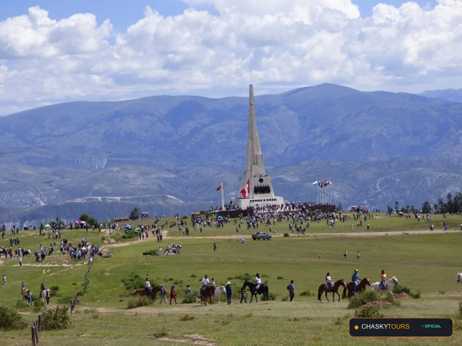 Plaza Mayor y Templo Matriz de Pampa Hermosa foto 4