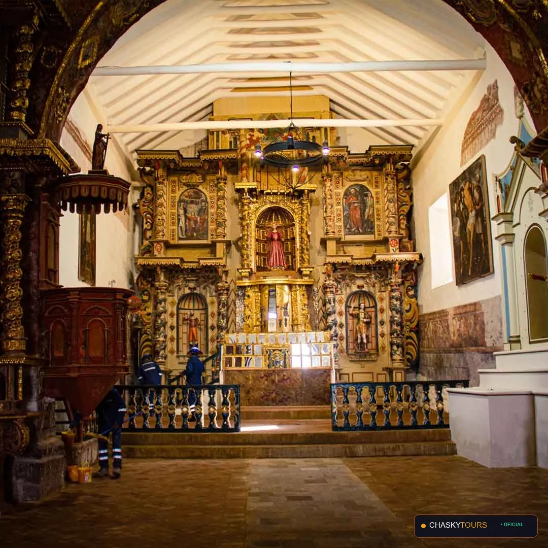 Plaza Mayor y Templo Matriz de Paruro foto 1