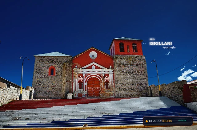 Plaza Mayor y Templo Matriz de Paucarcolla foto 1