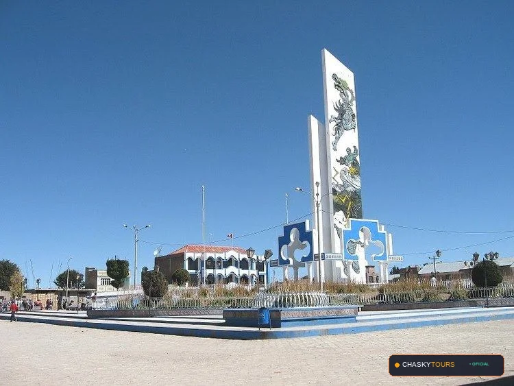 Plaza Mayor y Templo Matriz de Pilcuyo