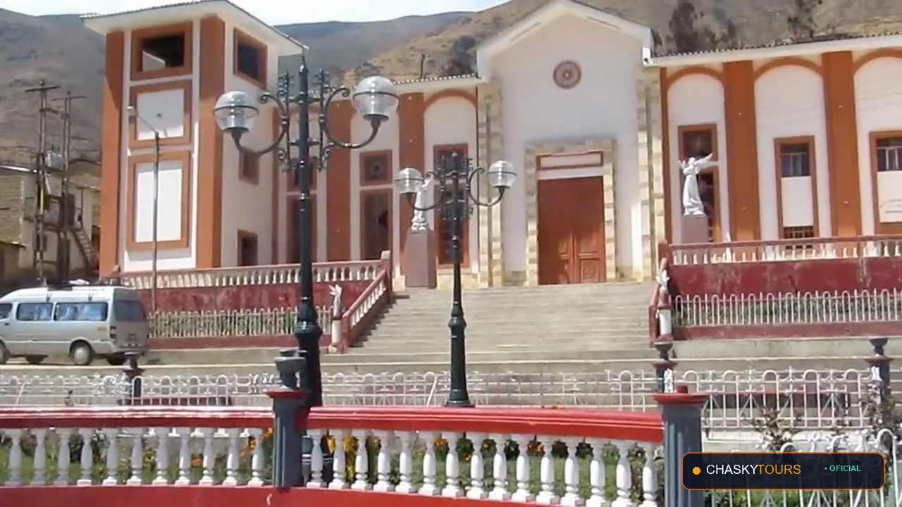 Plaza Mayor y Templo Matriz de Pira foto 1