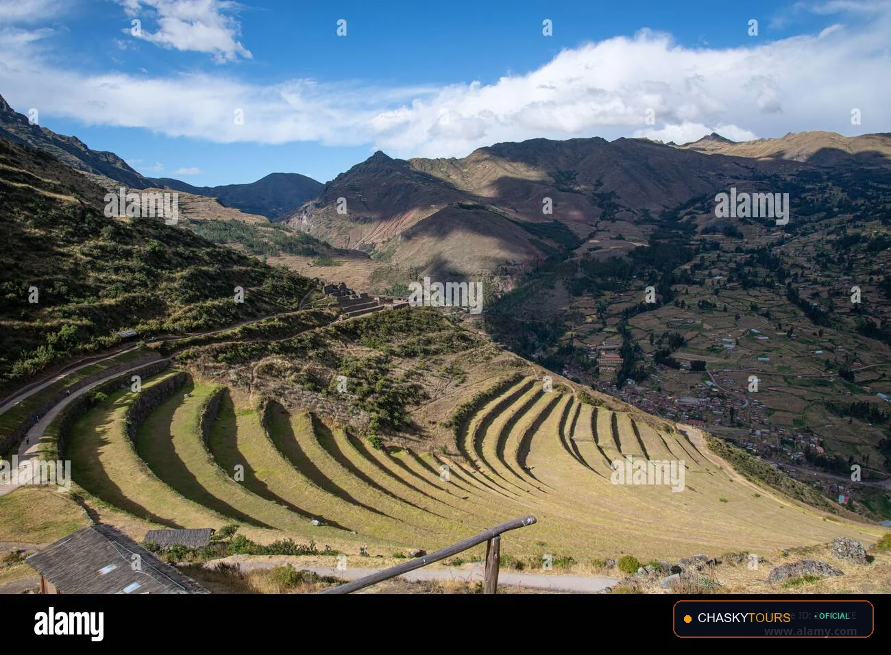 Plaza Mayor y Templo Matriz de Pisac foto 3