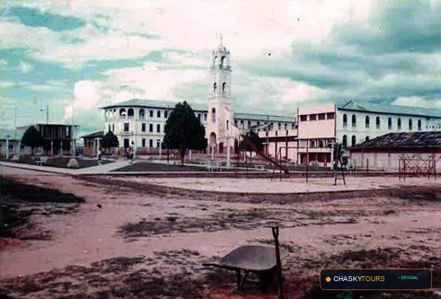 Plaza Mayor y Templo Matriz de Puinahua