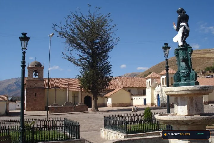 Plaza Mayor y Templo Matriz de Rio Santiago
