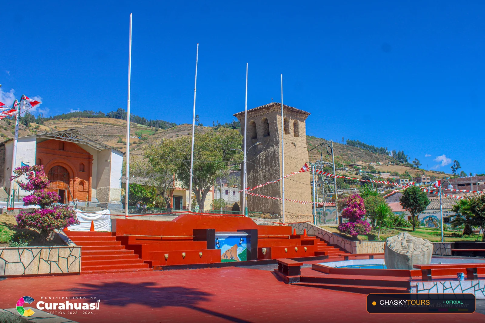 Plaza Mayor y Templo Matriz de Salcahuasi