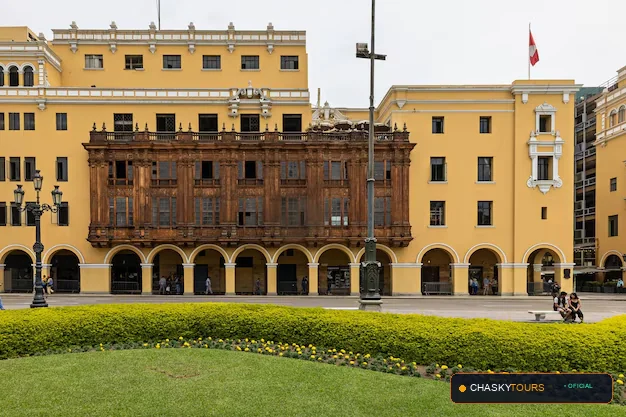 Plaza Mayor y Templo Matriz de San Cristobal
