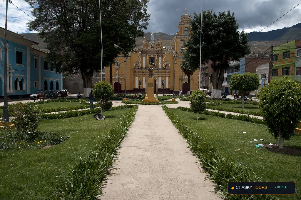 Plaza Mayor y Templo Matriz de San Francisco De Asis foto 2