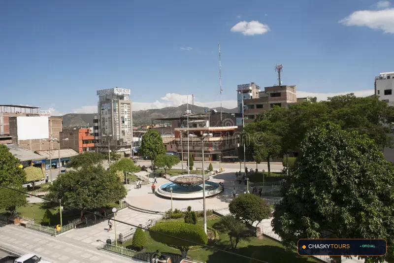 Plaza Mayor y Templo Matriz de San Jose Del Alto