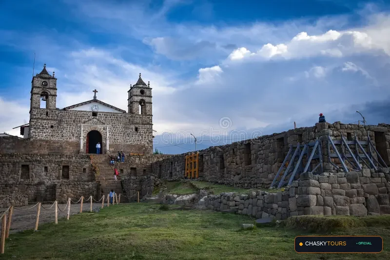 Plaza Mayor y Templo Matriz de San Juan Bautista foto 4