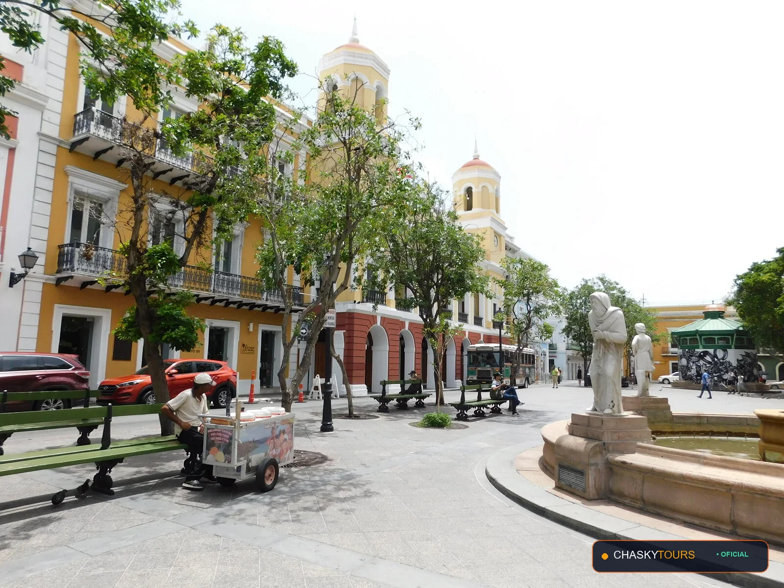 Plaza Mayor y Templo Matriz de San Juan Del Oro