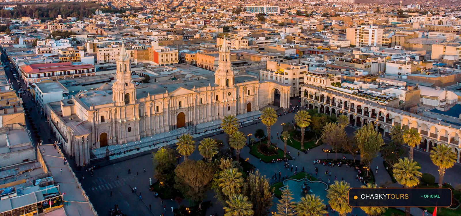 Plaza Mayor y Templo Matriz de San Nicolas