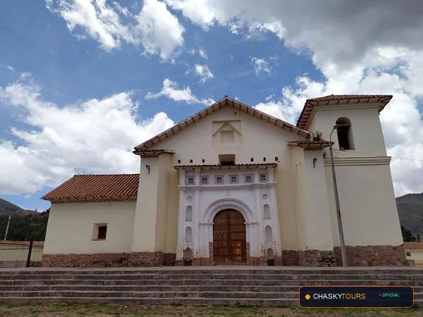 Plaza Mayor y Templo Matriz de Sangarara foto 1