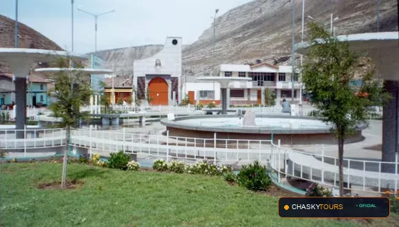 Plaza Mayor y Templo Matriz de Santa Rosa De Sacco foto 1