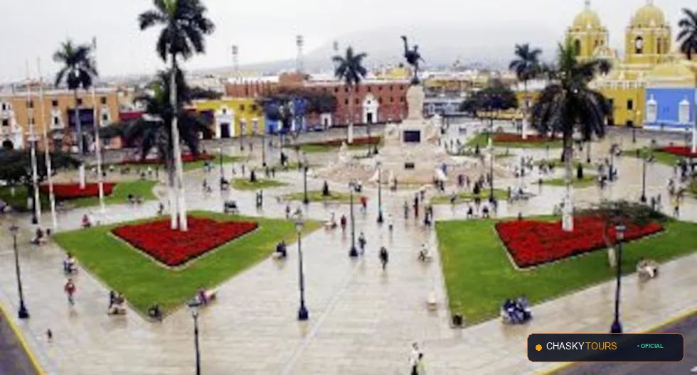 Plaza Mayor y Templo Matriz de Santa Rosa