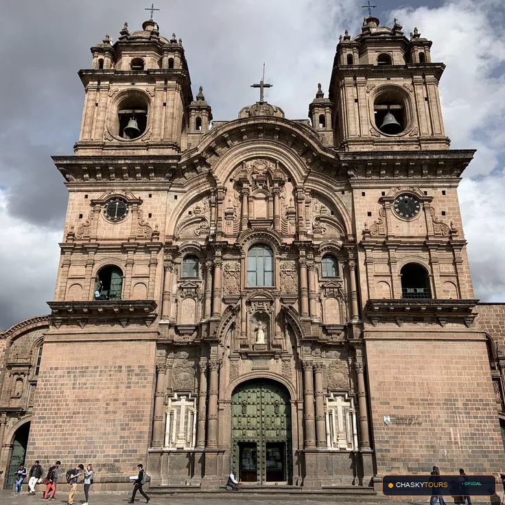 Plaza Mayor y Templo Matriz de Santiago foto 1