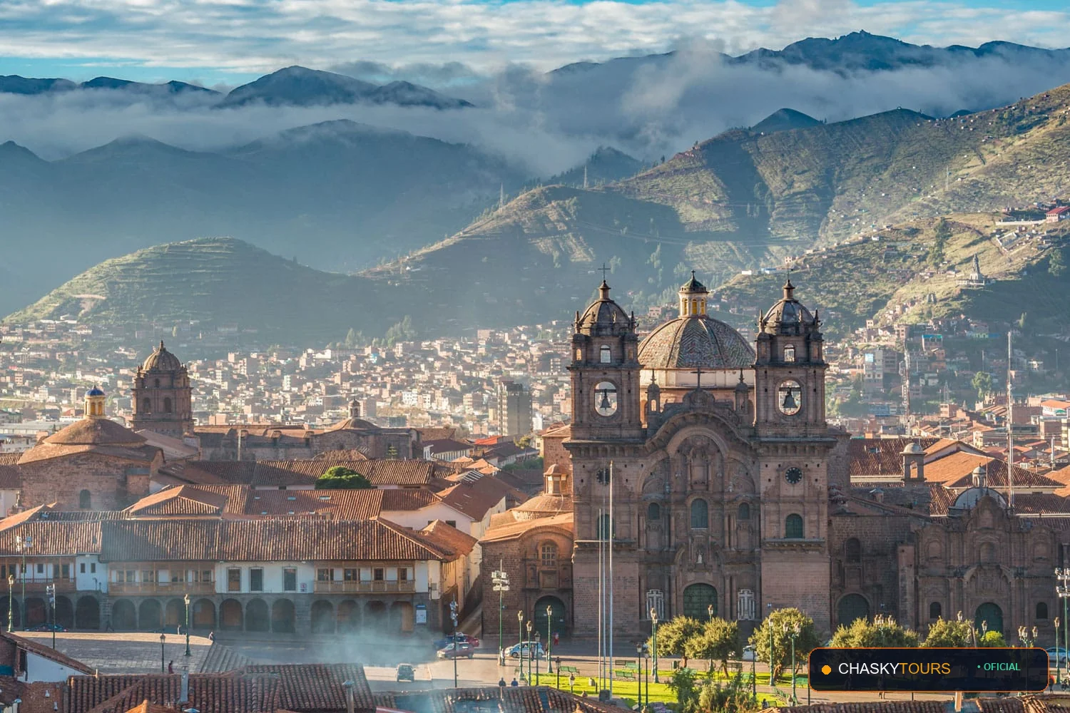 Plaza Mayor y Templo Matriz de Santiago foto 3