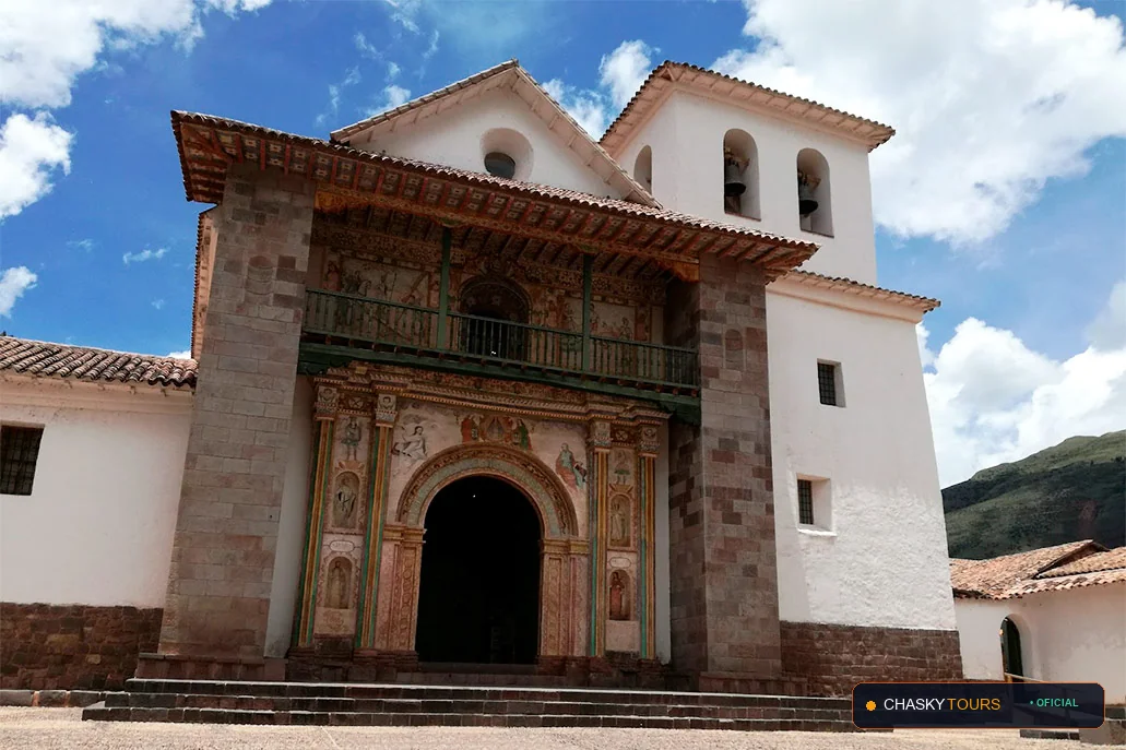 Plaza Mayor y Templo Matriz de Saylla foto 1