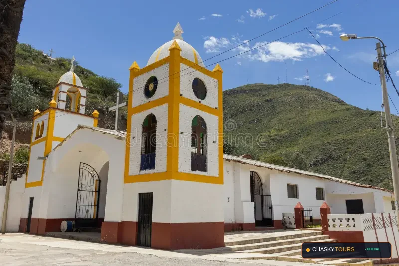 Plaza Mayor y Templo Matriz de Shupluy foto 1