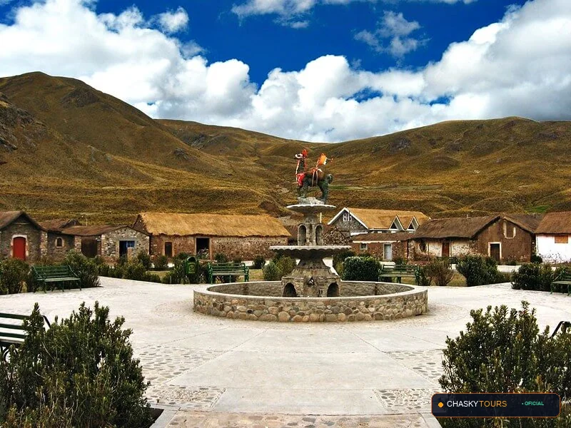 Plaza Mayor y Templo Matriz de Sibayo