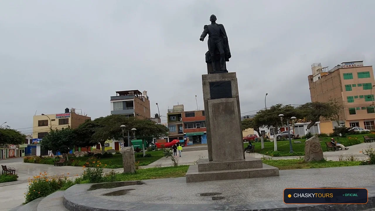 Plaza Mayor y Templo Matriz de Supe Puerto