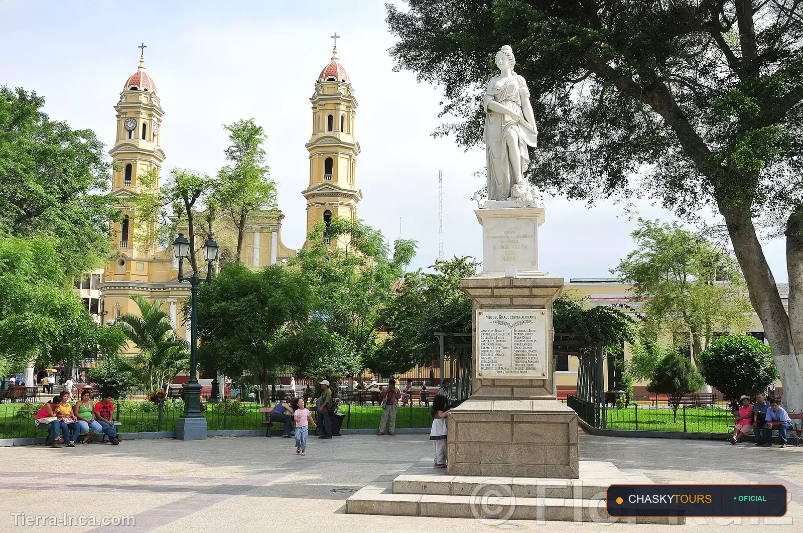 Plaza Mayor y Templo Matriz de Tambo Grande