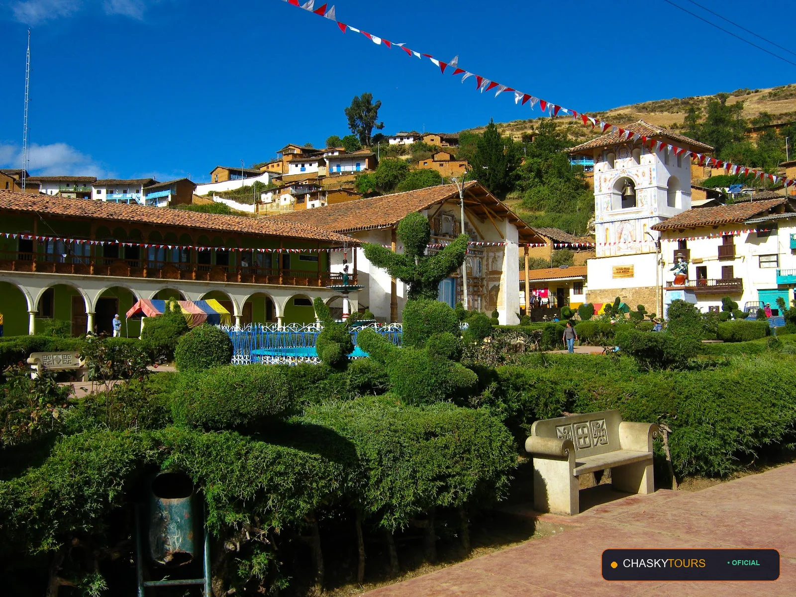 Plaza Mayor y Templo Matriz de Tauca