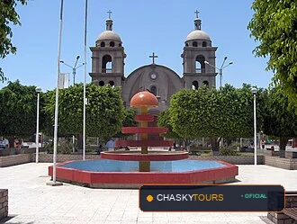 Plaza Mayor y Templo Matriz de Tibillo