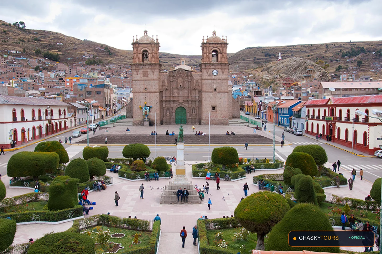 Plaza Mayor y Templo Matriz de Toro