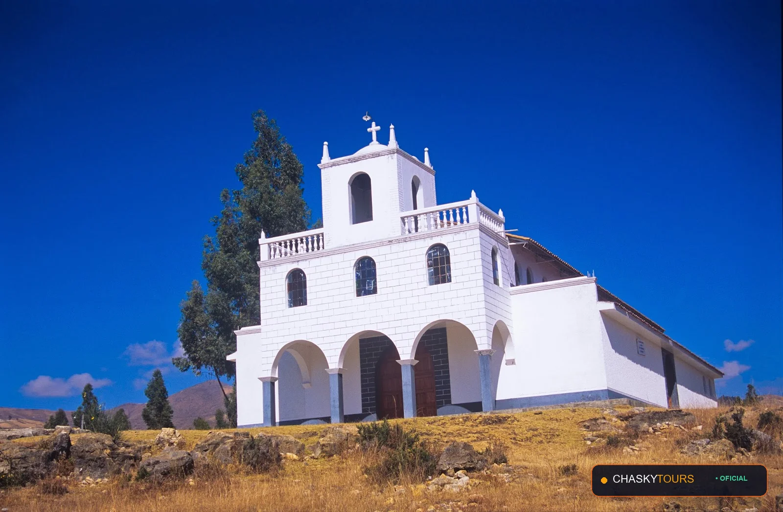 Plaza Mayor y Templo Matriz de Tumay Huaraca foto 1