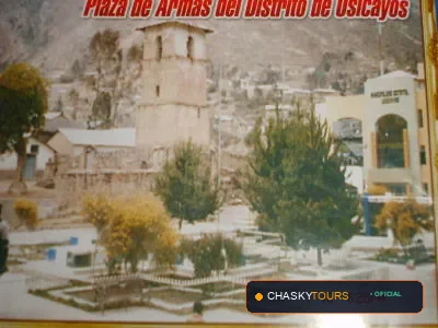 Plaza Mayor y Templo Matriz de Usicayos