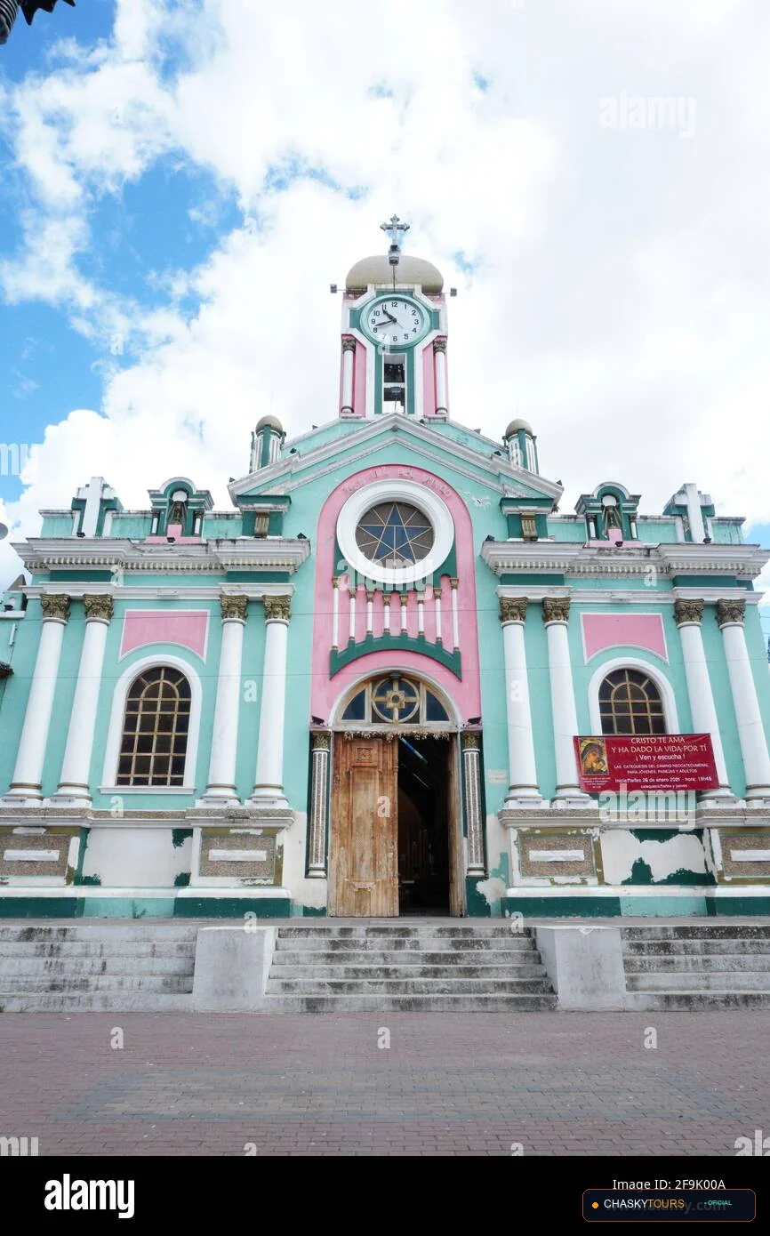 Plaza Mayor y Templo Matriz de Vilcabamba foto 2