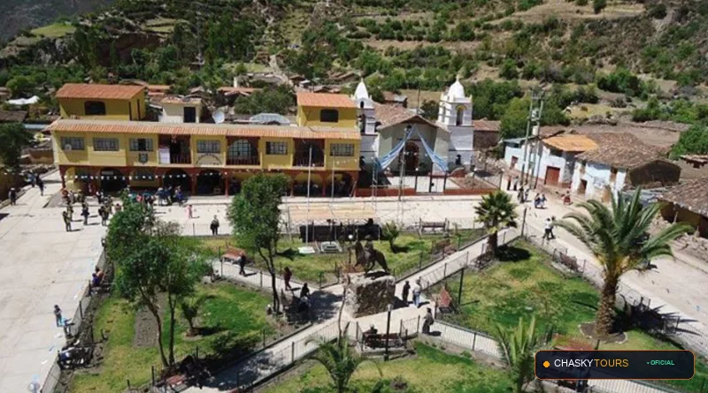 Plaza Mayor y Templo Matriz de Vilcanchos foto 1