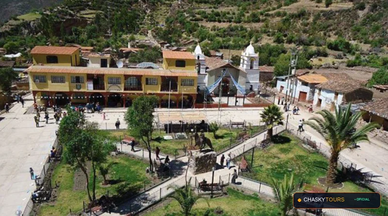 Plaza Mayor y Templo Matriz de Vilcanchos foto 3
