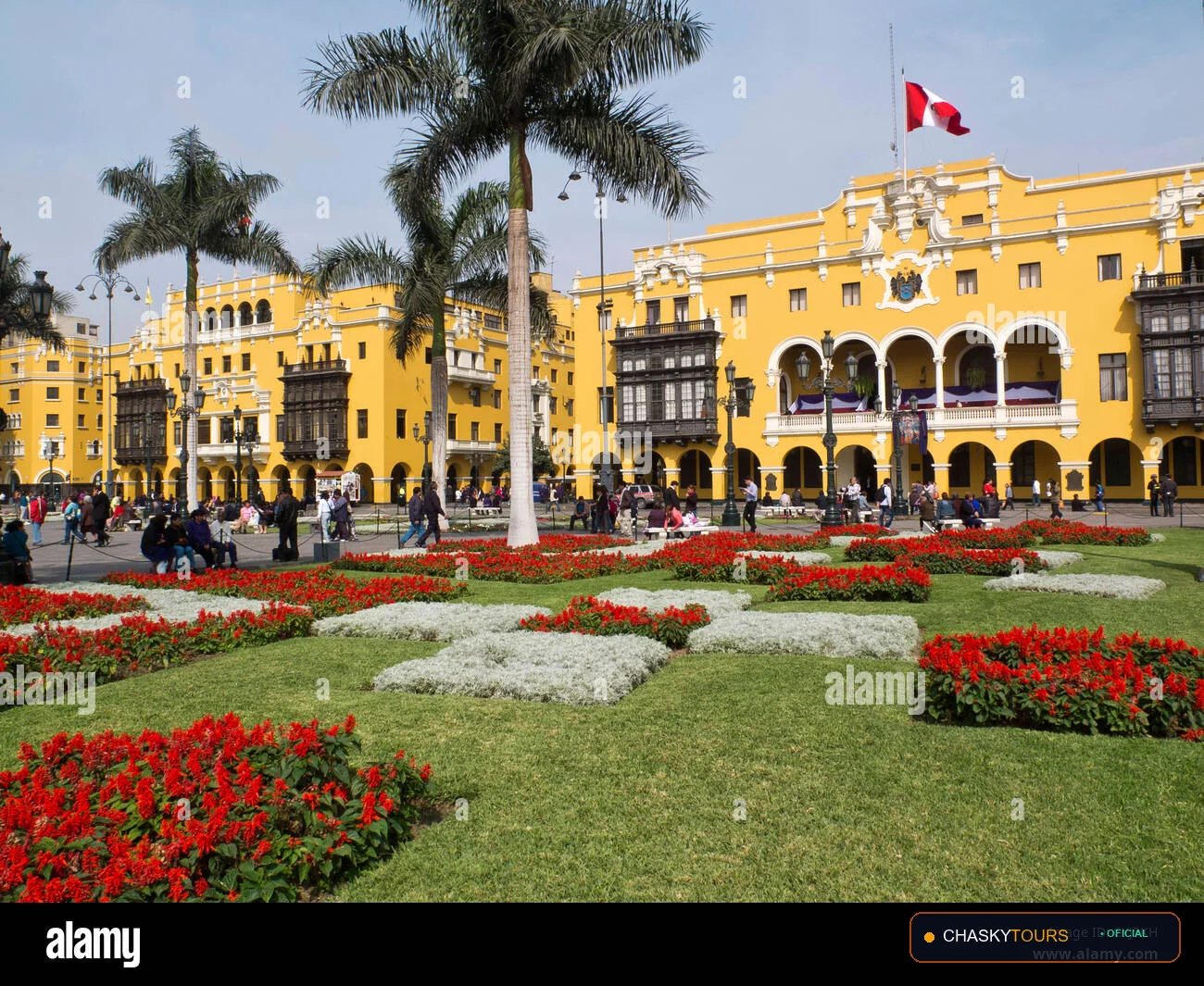 Plaza Mayor y Templo Matriz de Virundo